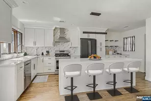 32 Brantwood Pl, Clifton, NJ 07013 - Photo 11