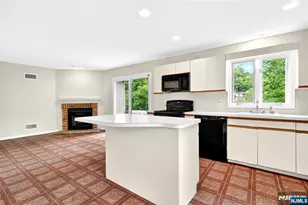 23 Peach Hill Ct, Ramsey, NJ 07446 - Photo 7