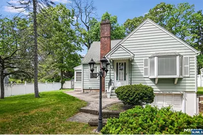 111 Jackson Avenue, Wayne, NJ 07470 - Photo 3