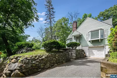 111 Jackson Avenue, Wayne, NJ 07470 - Photo 1