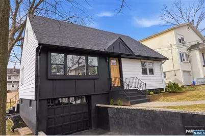 116 Washington Place, Teaneck Township, NJ 07666 - Photo 5