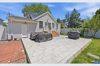 319 E Madison Avenue, Dumont, NJ 07628 - Photo 23