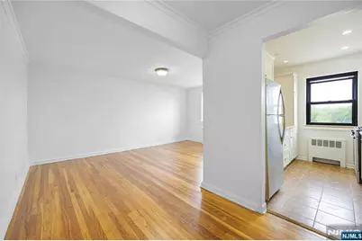 2335 Hudson Terrace D6 #D6, Fort Lee, NJ 07024 - Photo 5