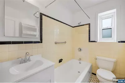 2335 Hudson Terrace D6 #D6, Fort Lee, NJ 07024 - Photo 7