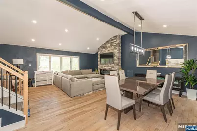 319 Winifred Drive, Totowa, NJ 07512 - Photo 7