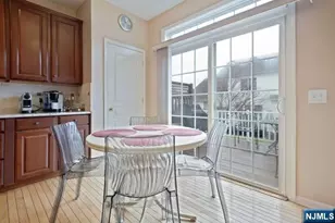 47 Mulberry Ct, Paramus, NJ 07652 - Photo 9