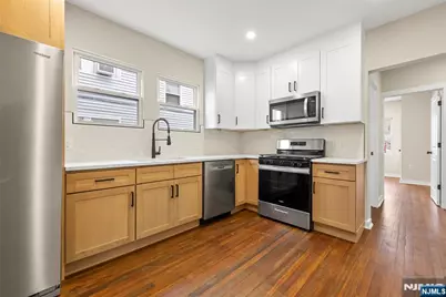 218 Ampere Parkway, Bloomfield, NJ 07003 - Photo 9