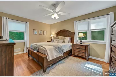 149 Linden Avenue, Emerson, NJ 07630 - Photo 15