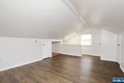 68 Mohawk Avenue 2nd Fl #2nd Fl, Hawthorne, NJ 07506 - Photo 15