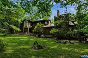 34 Cambridge Way, Alpine, NJ 07620 - Photo 1