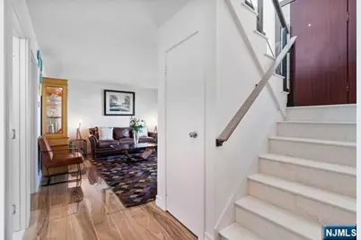 531 Chestnut Place, Teaneck Township, NJ 07666 - Photo 15