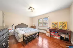 553 Ray Ave, Ridgefield, NJ 07657 - Photo 13