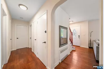 553 Ray Avenue, Ridgefield, NJ 07657 - Photo 11
