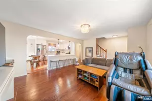 553 Ray Ave, Ridgefield, NJ 07657 - Photo 5