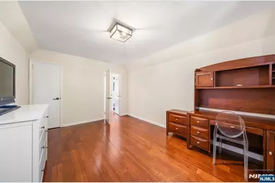 553 Ray Avenue, Ridgefield, NJ 07657 - Photo 19