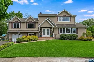 670 Swathmore Ln, Paramus, NJ 07652 - Photo 1