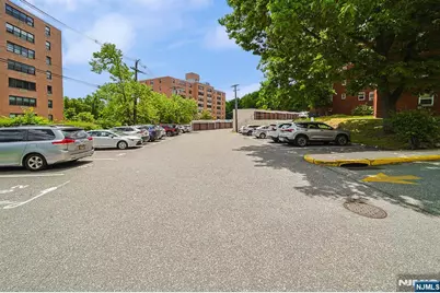 2320 Linwood Avenue 5G #5G, Fort Lee, NJ 07024 - Photo 13