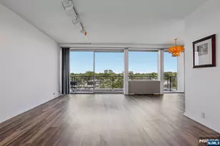 3 Horizon Road 1021, Fort Lee, NJ 07024 - Photo 3