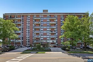3 Horizon Road 1021, Fort Lee, NJ 07024 - Photo 17