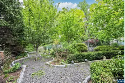 596 Wyckoff Avenue, Mahwah, NJ 07430 - Photo 25