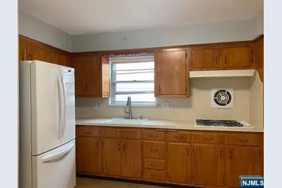 129-131 6th Street Apt 1 #Apt 1, Fairview, NJ 07022 - Photo 3