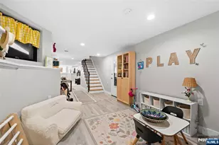 289 Webster Ave 1A, Jersey City, NJ 07307 - Photo 17