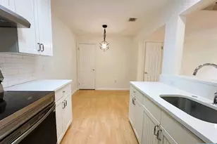 300 Crown Ct 523, Edgewater, NJ 07020 - Photo 19