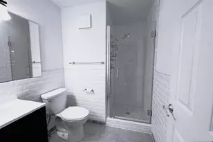300 Crown Ct 523, Edgewater, NJ 07020 - Photo 15