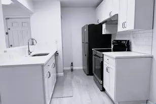 300 Crown Ct 523, Edgewater, NJ 07020 - Photo 17