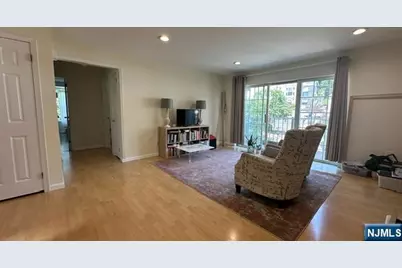 300 Crown Court 523 #523, Edgewater, NJ 07020 - Photo 23