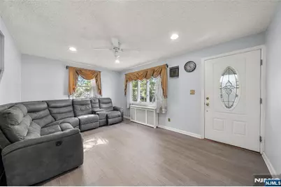 32-06 Rosalie Street, Fair Lawn, NJ 07410 - Photo 3