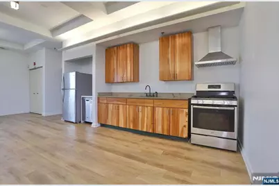 2000 West Street, Union City, NJ 07087 - Photo 7