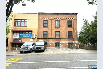 2000 West Street, Union City, NJ 07087 - Photo 1