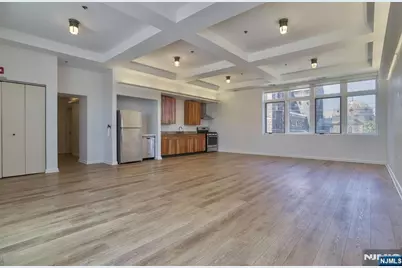 2000 West Street, Union City, NJ 07087 - Photo 3