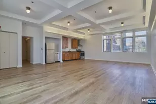 2000 West St, Union City, NJ 07087 - Photo 3