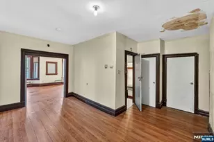 366 7th Ave, Newark, NJ 07107 - Photo 25