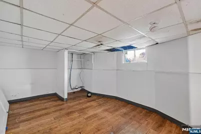 366 7th Avenue, Newark, NJ 07107 - Photo 43