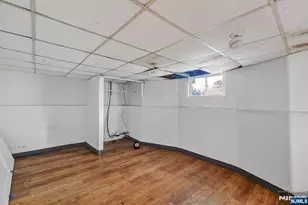 366 7th Ave, Newark, NJ 07107 - Photo 43