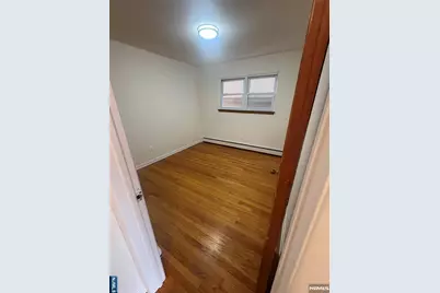 399 Walker Street 1B #1B, Fairview, NJ 07022 - Photo 9