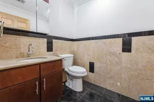 17 Meadow Road 401, Rutherford, NJ 07070 - Photo 19
