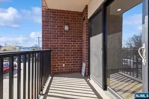 17 Meadow Road 401, Rutherford, NJ 07070 - Photo 7