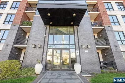 17 Meadow Road 401 #401, Rutherford, NJ 07070 - Photo 23