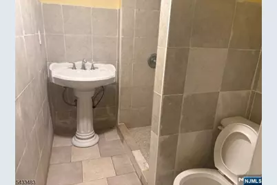 106-108 Smith Street, Newark, NJ 07106 - Photo 37