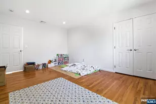 123 Hickory B, Tenafly, NJ 07670 - Photo 15