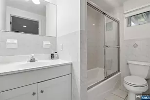 123 Hickory B, Tenafly, NJ 07670 - Photo 19