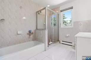 123 Hickory B, Tenafly, NJ 07670 - Photo 21