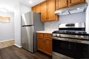 2111 Hilltop Rd, Mahwah, NJ 07430 - Photo 5