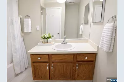 2111 Hilltop Road, Mahwah, NJ 07430 - Photo 11
