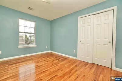 711 S 11th Street, Newark, NJ 07103 - Photo 23