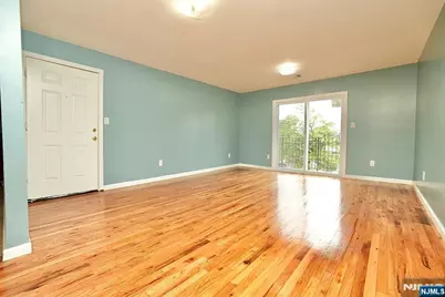711 S 11th Street, Newark, NJ 07103 - Photo 3
